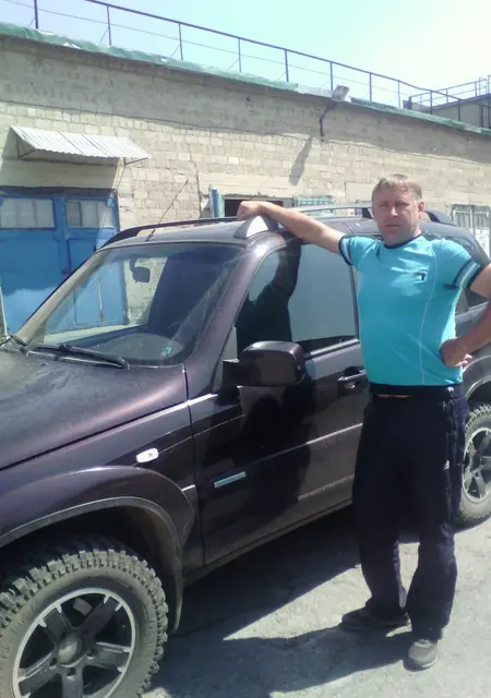 Виталя из Сатки, ищу на сайте знакомства без обязательств