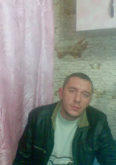 Я Aleksandr, 46, из Владимира, ищу знакомства на одну ночь