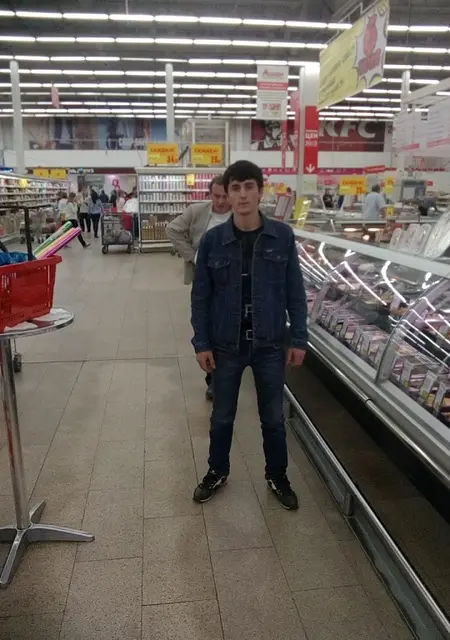 Алек из Балашихи, мне 30, познакомлюсь для общения