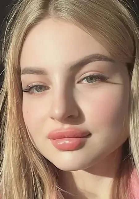 Анна из Сочи, ищу на сайте приятное времяпровождение