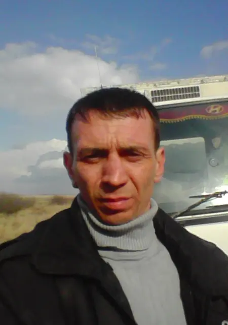 Я Евгений, 44, из Нижнего Тагила, ищу знакомство для вирта