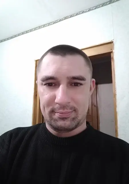 Сергей из Севастополя, мне 38, познакомлюсь без обязательств