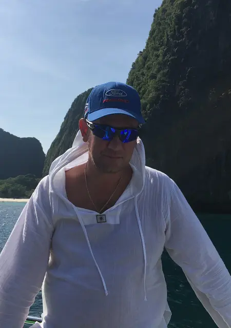 Вадим из Старого Оскола, ищу на сайте знакомства на одну ночь