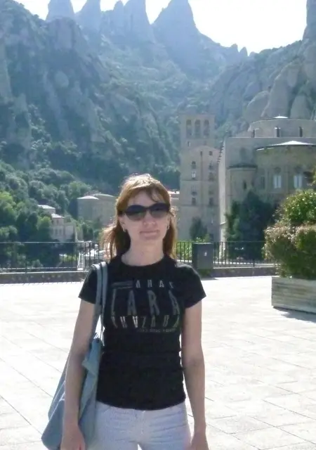 Елена из Белгорода, мне 42, познакомлюсь на одну ночь