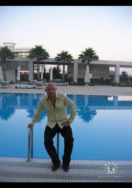 Виталий из Калуги, мне 58, познакомлюсь на одну ночь