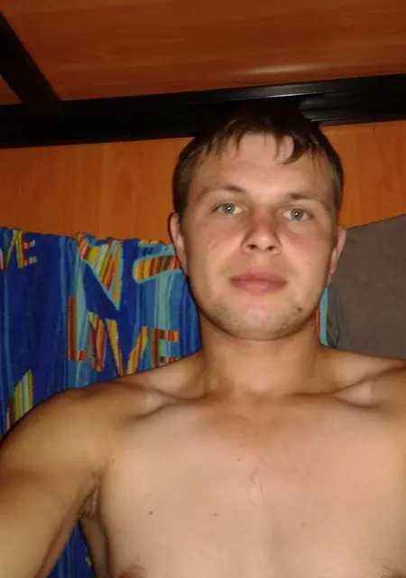 Я Денис, 38, из Ленска, ищу знакомство для постоянных отношений