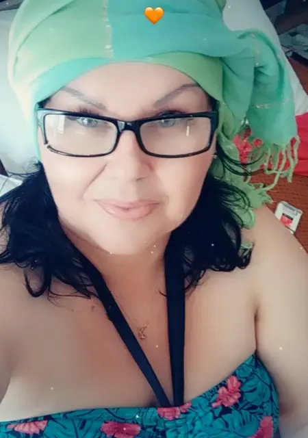 Я Марина, 54, знакомлюсь для приятного времяпровождения в Санкт-Петербурге