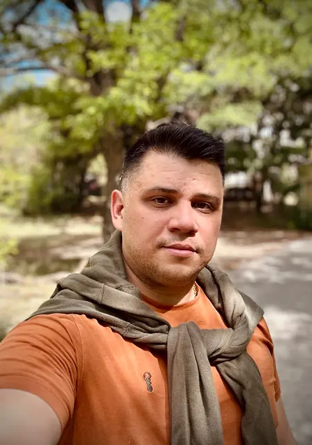 Denis из Севастополя, мне 40, познакомлюсь для постоянных отношений