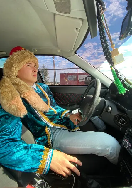 Артем из Улан-Удэ, ищу на сайте знакомства без обязательств