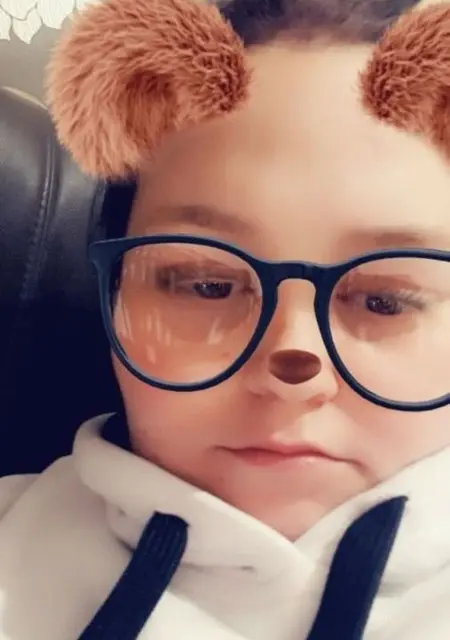 I'm Nichola, 27 from London, seeking connections