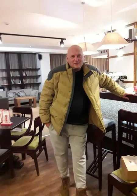 Я Александр, 59, из Выборга, ищу знакомства без обязательств