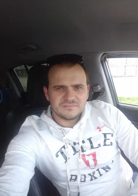 Artem из Кургана, мне 36, познакомлюсь для приятного времяпровождения