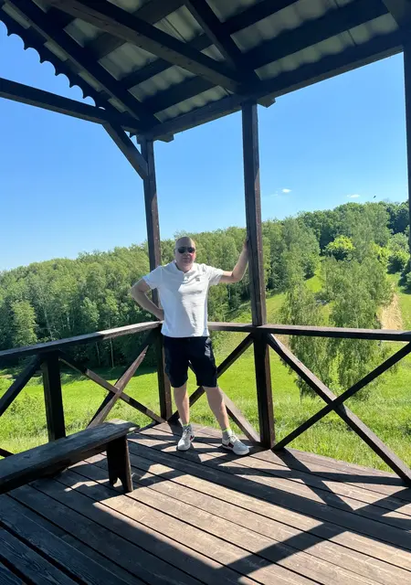 Максим из Рязани, мне 42, познакомлюсь для дружбы