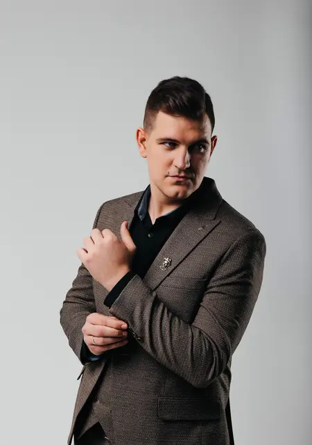 Александр из Ленинска-Кузнецкого, ищу на сайте знакомства на одну ночь