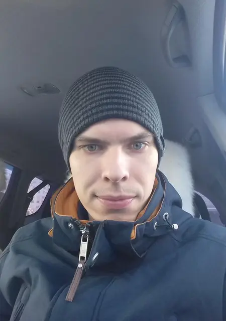 Я Димон, 37, знакомлюсь для постоянных отношений в Новом Уренгое