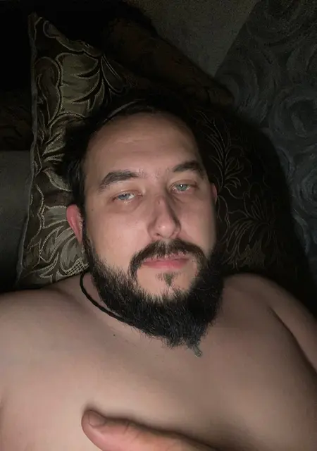 Aleksandr из Новокузнецка, мне 31, познакомлюсь без обязательств