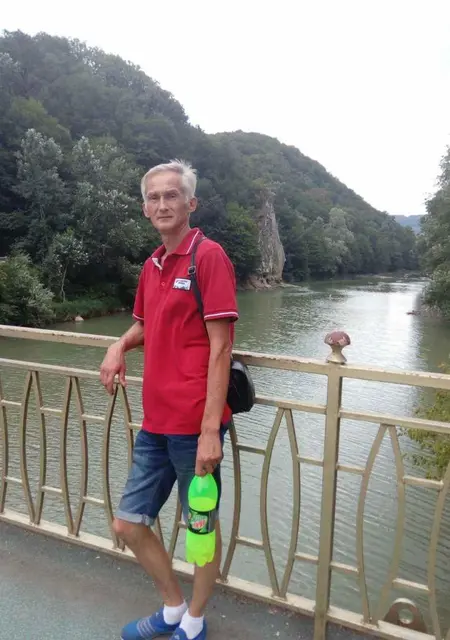 Я Влад, 56, из Воронежа, ищу знакомства без обязательств