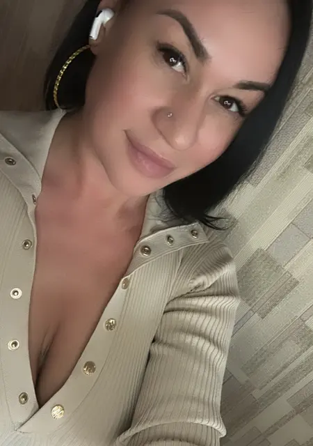 Татьяна из Санкт-Петербурга, мне 40, познакомлюсь на одну ночь