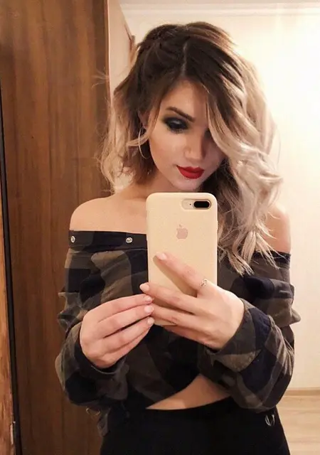 Я Александра, 31, из Санкт-Петербурга, ищу знакомство для приятного времяпровождения