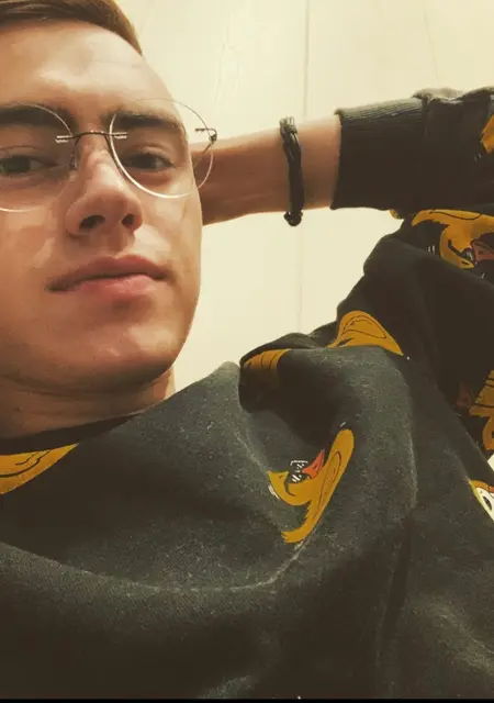 Anton из Каспийска, мне 23, познакомлюсь на одну ночь