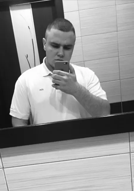 Стас из Арамиля, ищу на сайте знакомства на одну ночь