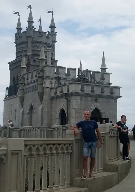 Евгений из Севастополя, ищу на сайте знакомства на одну ночь