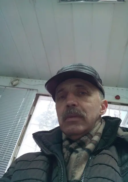 Я Vadim, 61, из Пятигорска, ищу знакомство для приятного времяпровождения