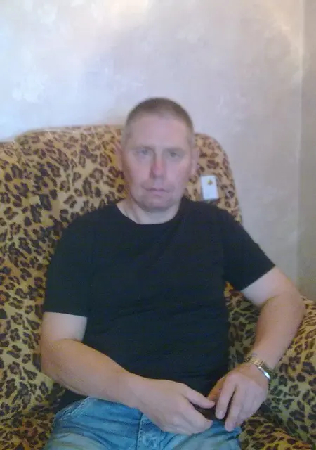 Я Александр, 59, знакомлюсь без обязательств в Перми