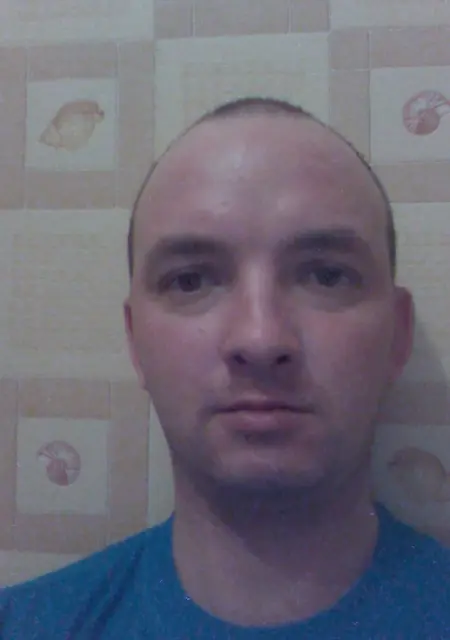 Сергей из Губкинского, мне 47, познакомлюсь на одну ночь