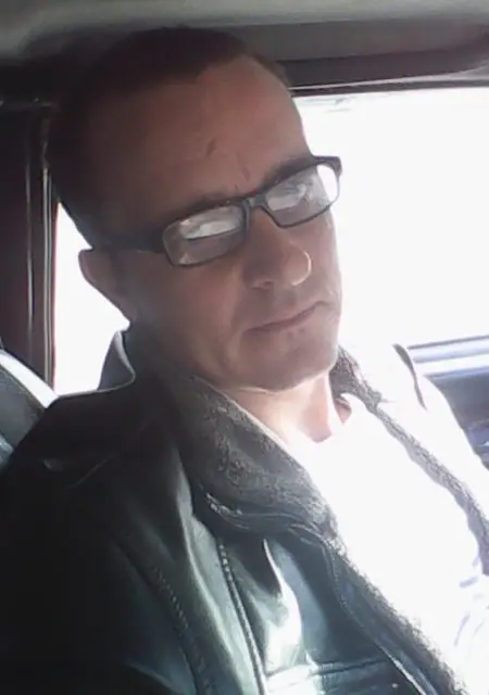 Я Сергей, 47, знакомлюсь на одну ночь в Азове