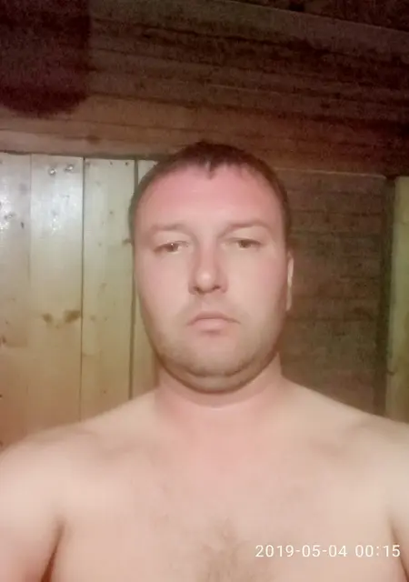 Андрей из Находки, мне 40, познакомлюсь на одну ночь