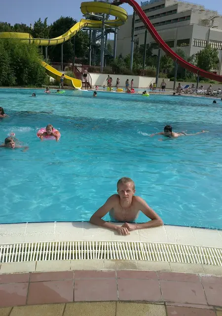 Роман из Абинска, мне 30, познакомлюсь для общения