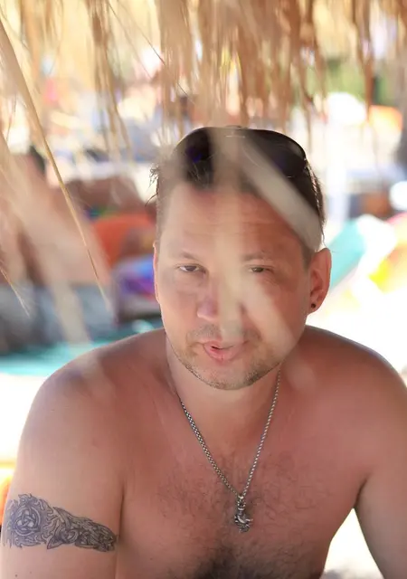 Я Vladimir, 45, знакомлюсь без обязательств в Екатеринбурге
