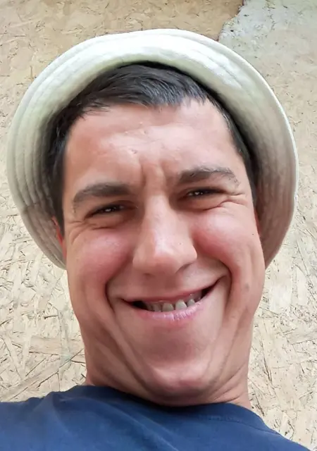 Я Рома, 49, знакомлюсь без обязательств в Казани