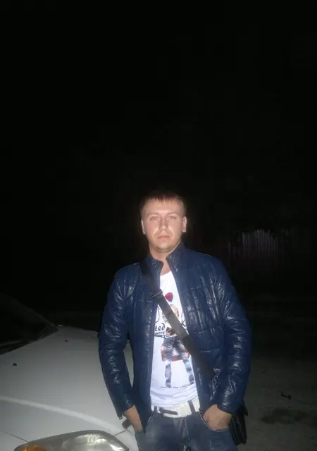 Я Виталик, 36, из Новороссийска, ищу знакомства без обязательств