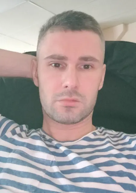 Иван из Мурманска, ищу на сайте знакомства на одну ночь