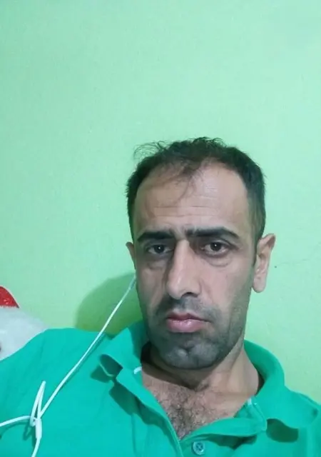 Aziz из Стамбула, мне 37, познакомлюсь