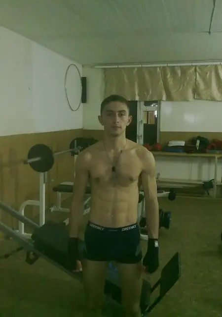 Я Игорь, 37, знакомлюсь без обязательств в Серпухове