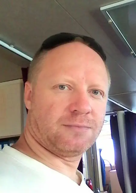 Юра из Казани, мне 50, познакомлюсь для постоянных отношений