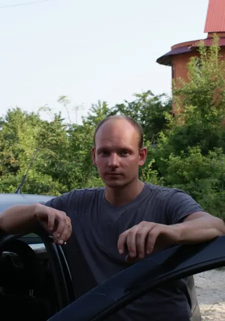 Антон из Подольска, мне 45, познакомлюсь на одну ночь