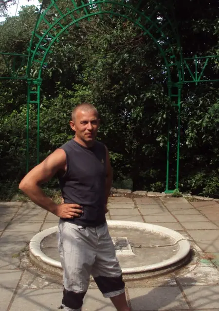 Я Виктор, 51 років з Чернівців, шукаю знайомство для дружби