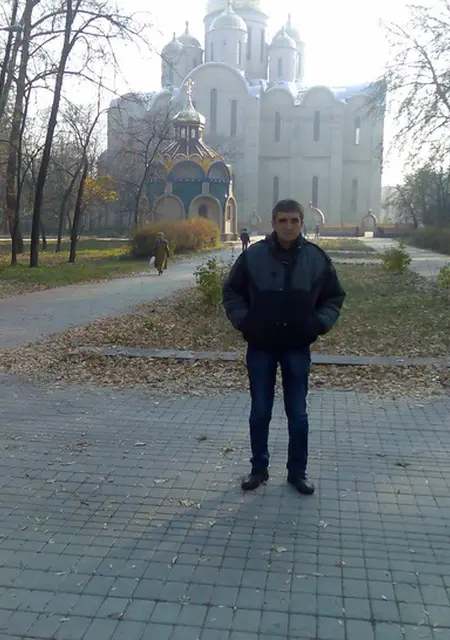 Николай из Черкасс, мне 55, познакомлюсь для приятного времяпровождения