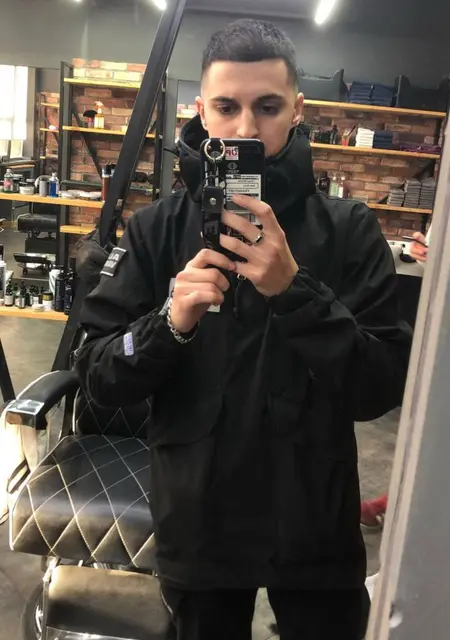 Artyom из Омска, ищу на сайте постоянные отношения