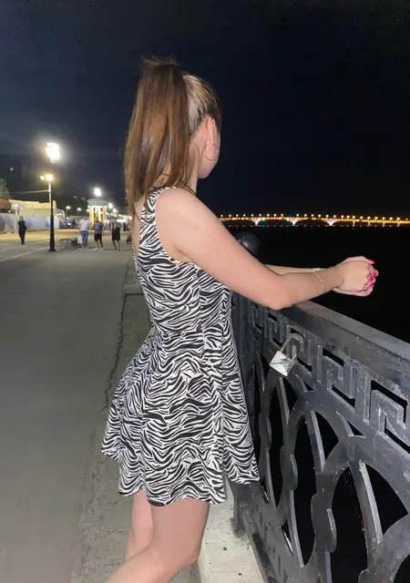 Я Валерия, 32, из Саратова, ищу знакомства без обязательств