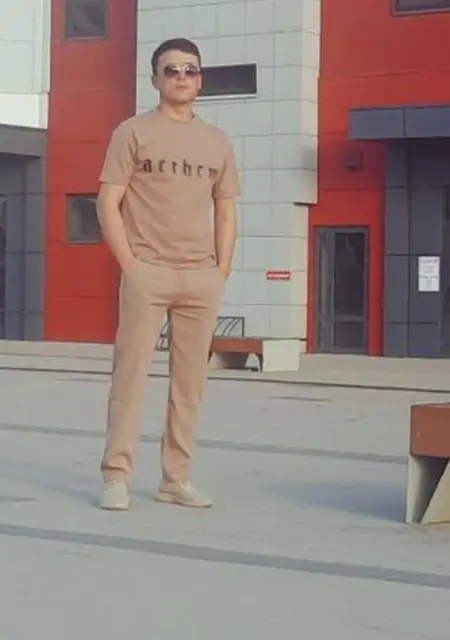 Я Аликсей, 27, из Ижевска, ищу знакомство для постоянных отношений