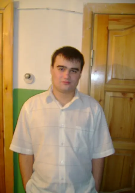 Я Руслан, 41, знакомлюсь без обязательств в Елабуге