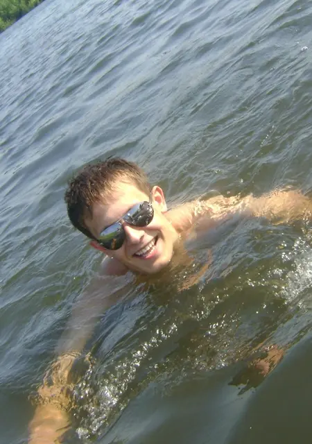 Я Александр, 32, из Томска, ищу знакомство для постоянных отношений