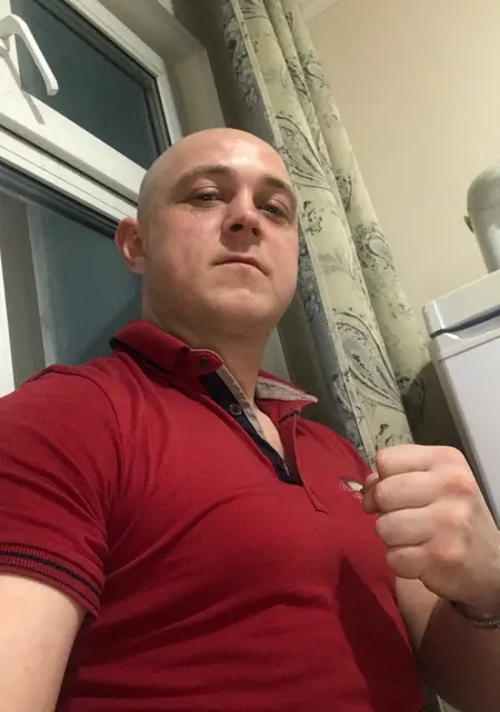 Я Александр, 39, из Кемерово, ищу знакомство для приятного времяпровождения