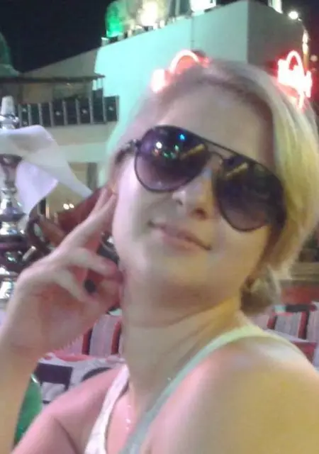 Лола из Донецка, мне 37, познакомлюсь на одну ночь