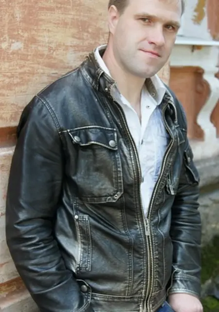 Я Assaf, 45, знакомлюсь без обязательств в Пскове